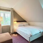 Havna Hotel & Sjobad Отель Хьёме